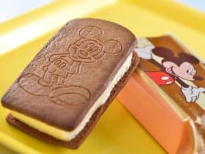 ティラミス・クッキーサンドアイス
